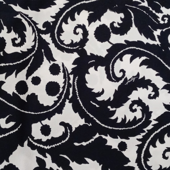 🖤BR X Milly Collection🖤 - Black/White Feather Print Elastic Waist A-Line Skirt - Picture 6 of 14